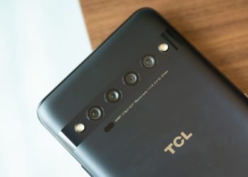 TCL 10 Preview: Premium Looks, Budget Performance
