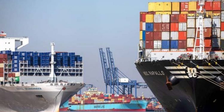 10 Frequently Asked Questions About Holiday E-commerce Shipping